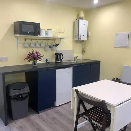 The Cosy By The Shore *