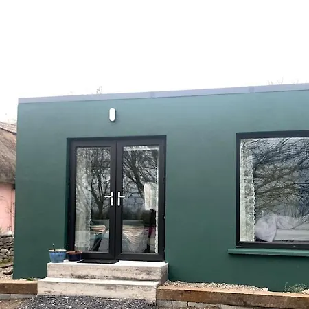 The Cosy By The Shore * Galway