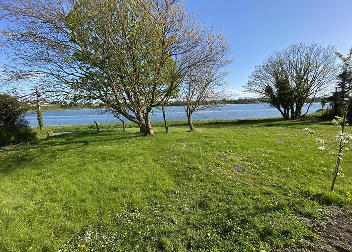 Apartment The Cosy By The Shore